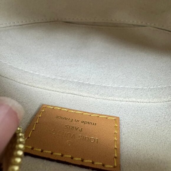 Louis Vuitton Boite Chapeau Souple Daimer Azur Shoulder Bag fbcco1175-102225 - Picture 14 of 14